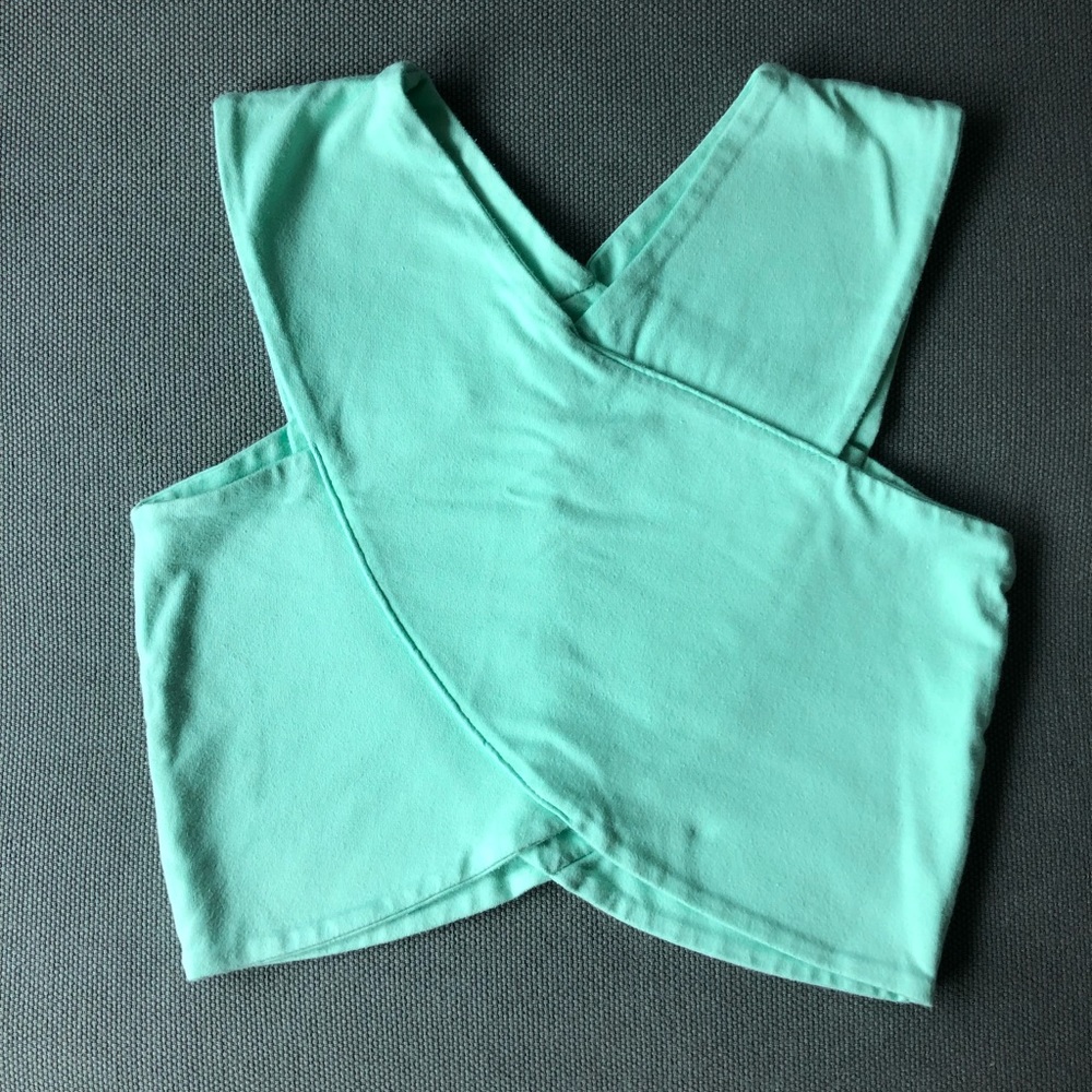 🚫SOLD🚫 LF Bandage Crop Top